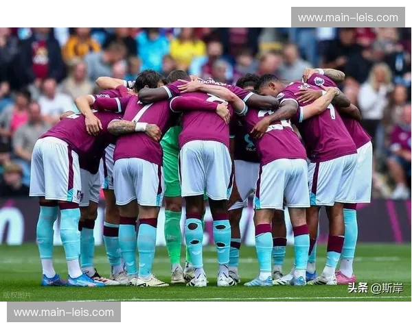 雷恩门将桑巴全场完成六次扑救 当选爆冷一战最佳球员 雷恩门将桑巴全场完成六次扑救 当选爆冷一战最佳球员